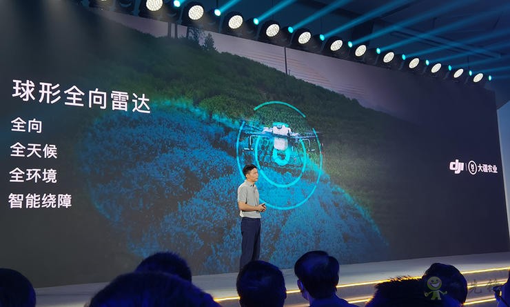 今年發(fā)布的旗艦新品是大疆植保無人機T30