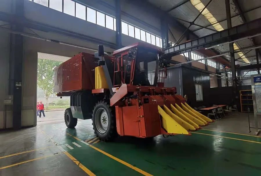 農(nóng)機為現(xiàn)代農(nóng)業(yè)插上翅膀，助力農(nóng)業(yè)騰飛