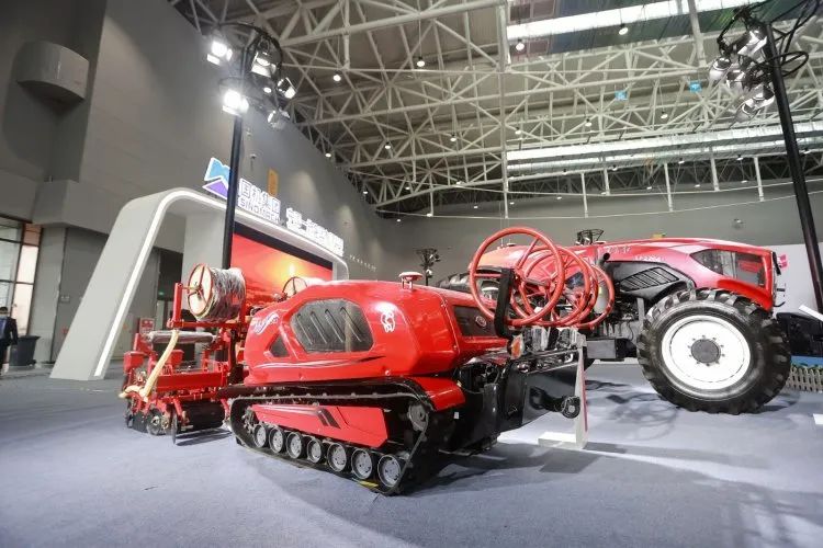 一拖股份2022年?duì)I業(yè)總收入125.64億元,凈利潤(rùn)增幅55.42% 一拖股份2022年?duì)I業(yè)總收入125.64億元,凈利潤(rùn)增幅55.42%